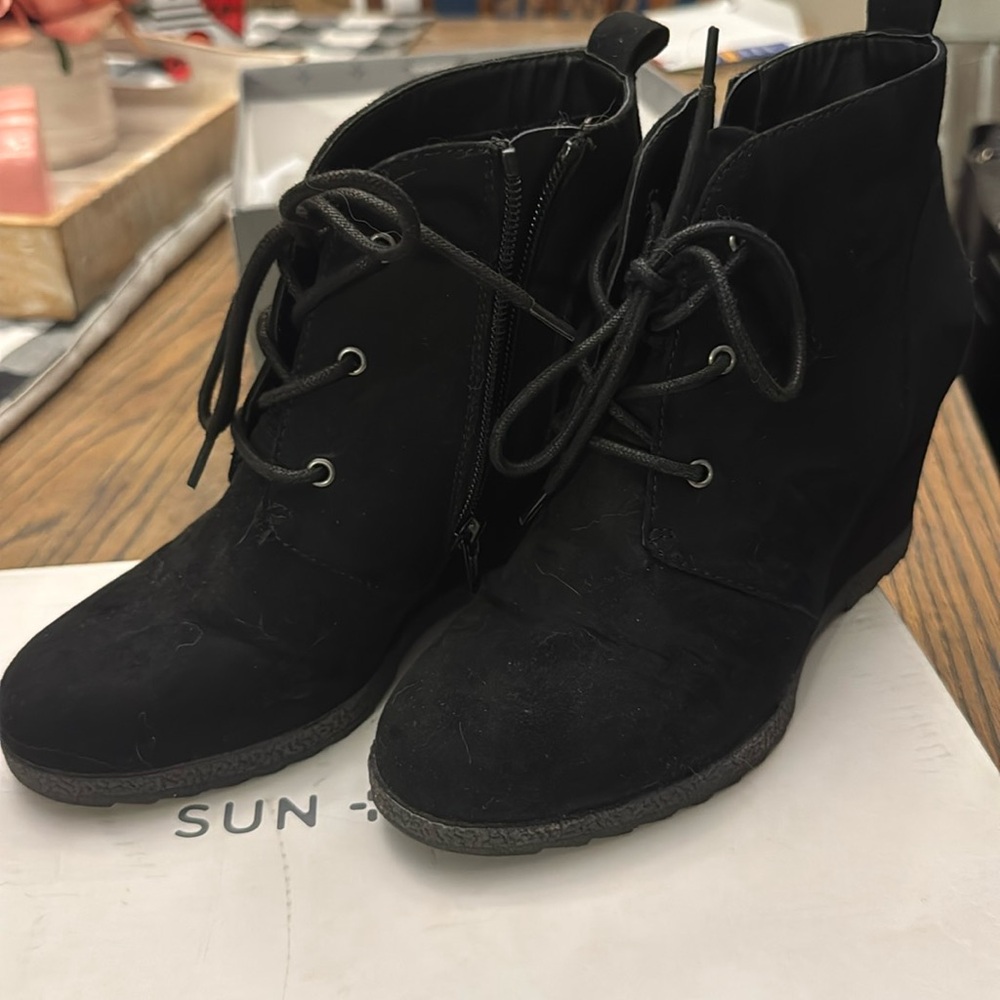 Sun & Stone Lace Up Booties